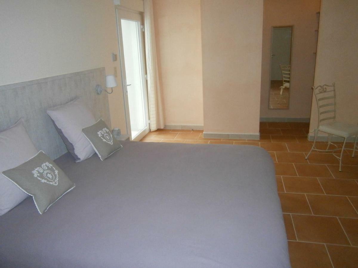 Les Jardins De Soulane B&B - Adults Only Belcastel-et-Buc Exterior foto